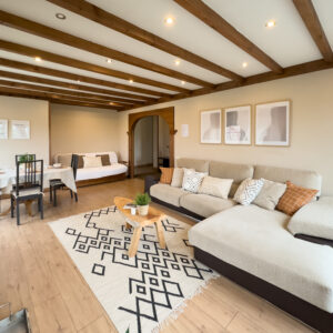 CHALET UNIFAMILIAR CON VISTAS EN CUDILLERO (VENDIDO)