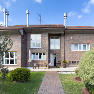 Casa con gran finca en Siero (VENDIDA)